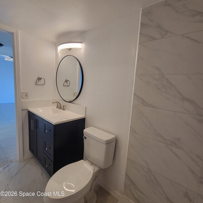 Building Photo - 190 E Olmstead Dr