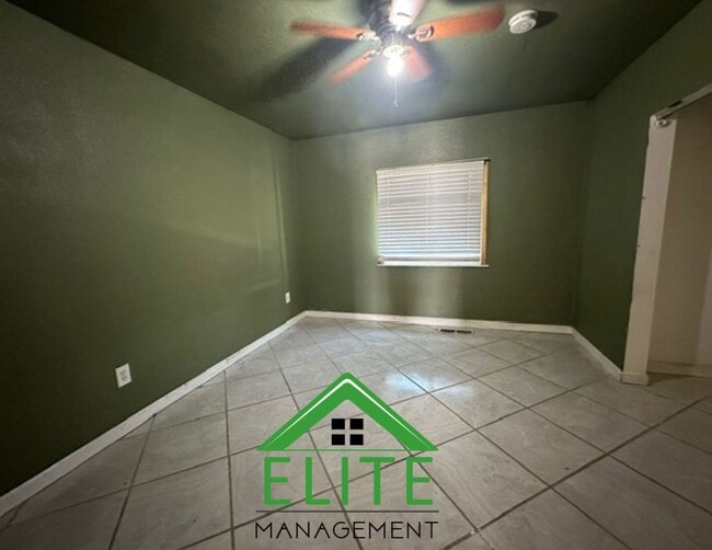 Building Photo - Charming 3-Bedroom Home for Rent in a Prim...