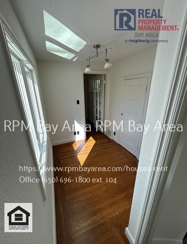 Building Photo - Luxury Family Oasis with Pool in San Mateo...