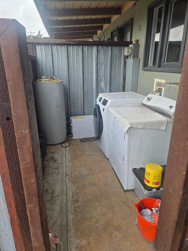 Building Photo - 1511 8th St