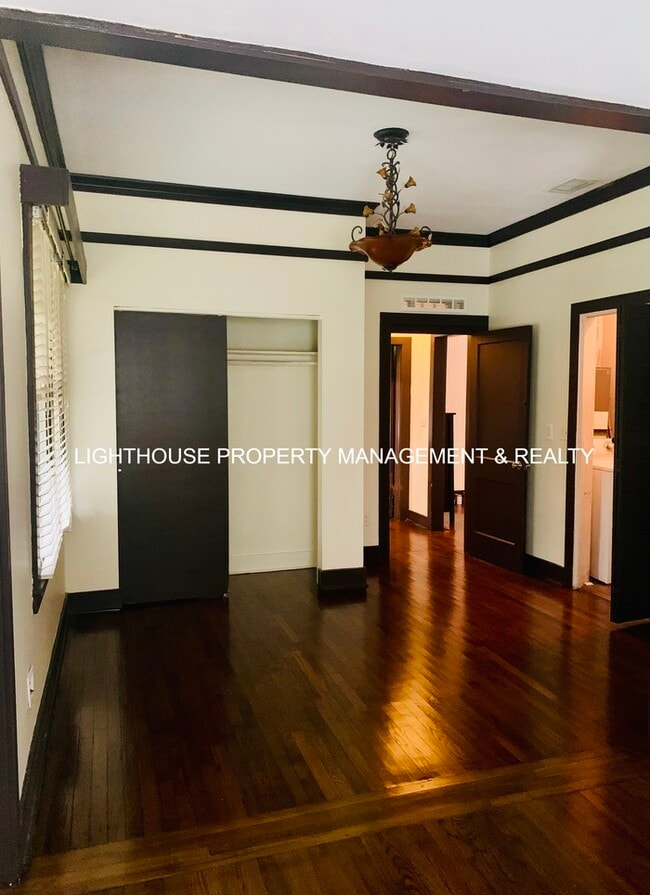 Building Photo - Coming Soon! Charming 2 Bedroom Home in Historic San Marco!