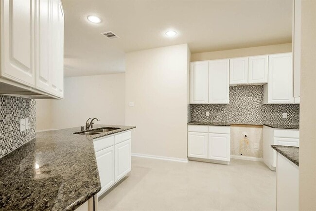 Building Photo - 4211 Fair Country Ln