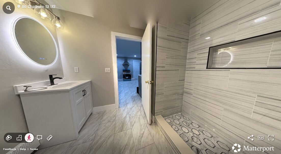 Building Photo - 84 Chatham St