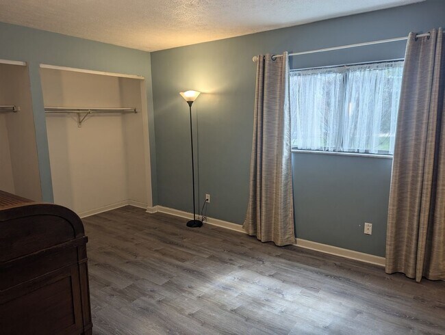 Building Photo - 2BR Condo in West Chester, **Pet Friendly-...