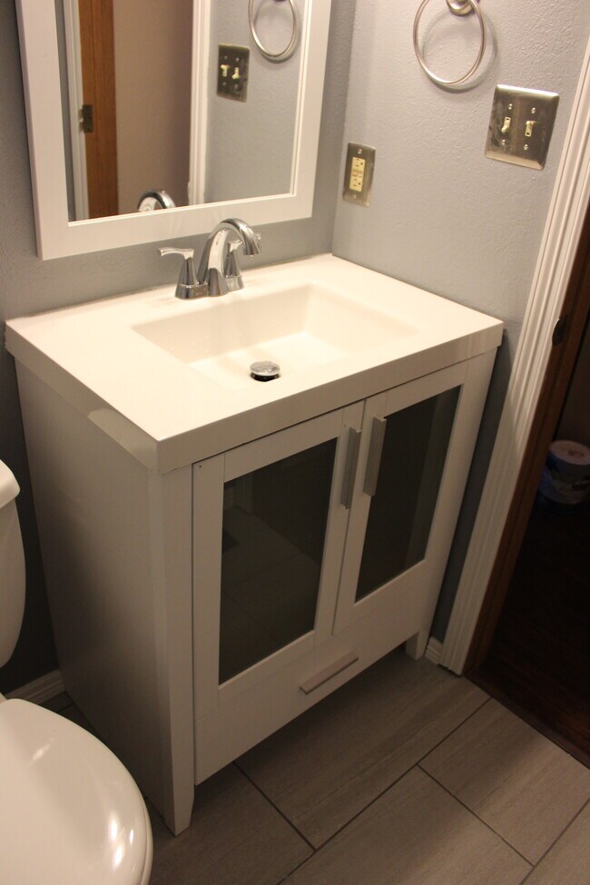 Building Photo - 6469 McNichols Ct