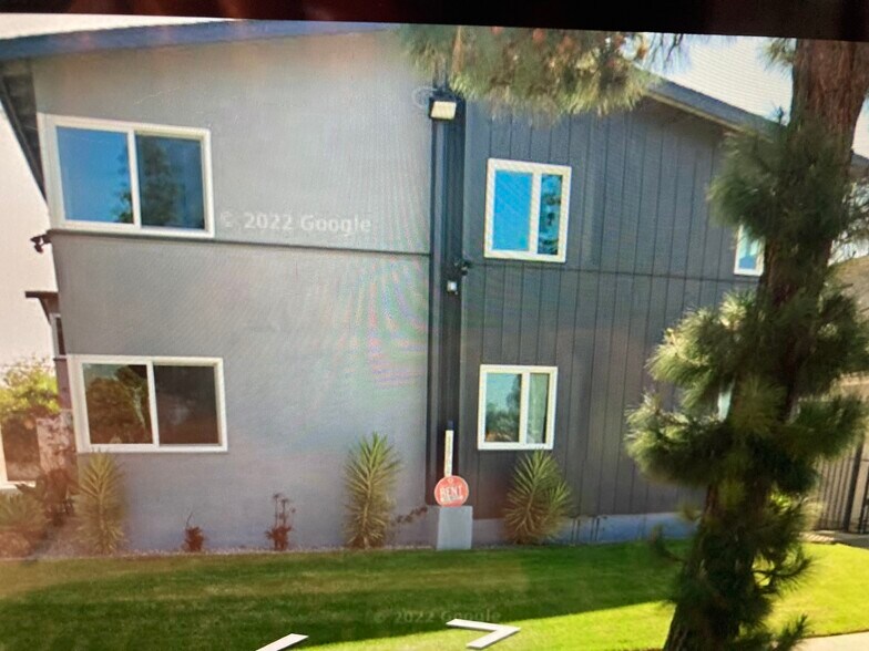 Building Photo - 11702 Crenshaw Blvd
