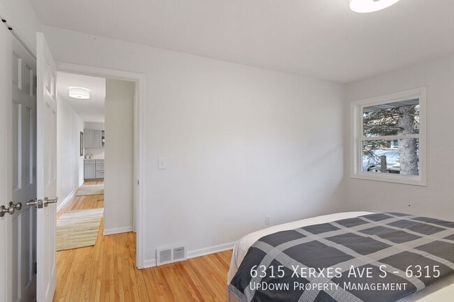 Building Photo - 6315 Xerxes Ave S