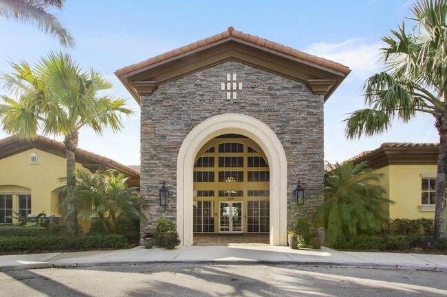 Building Photo - 231 Evergrene Pkwy