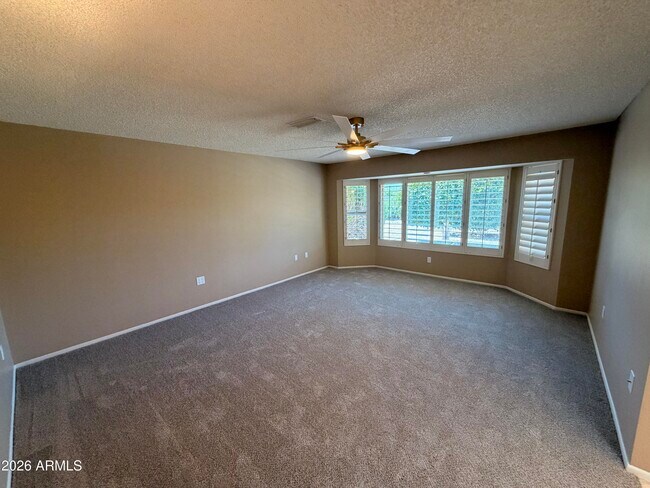 Building Photo - 14607 W Yosemite Dr
