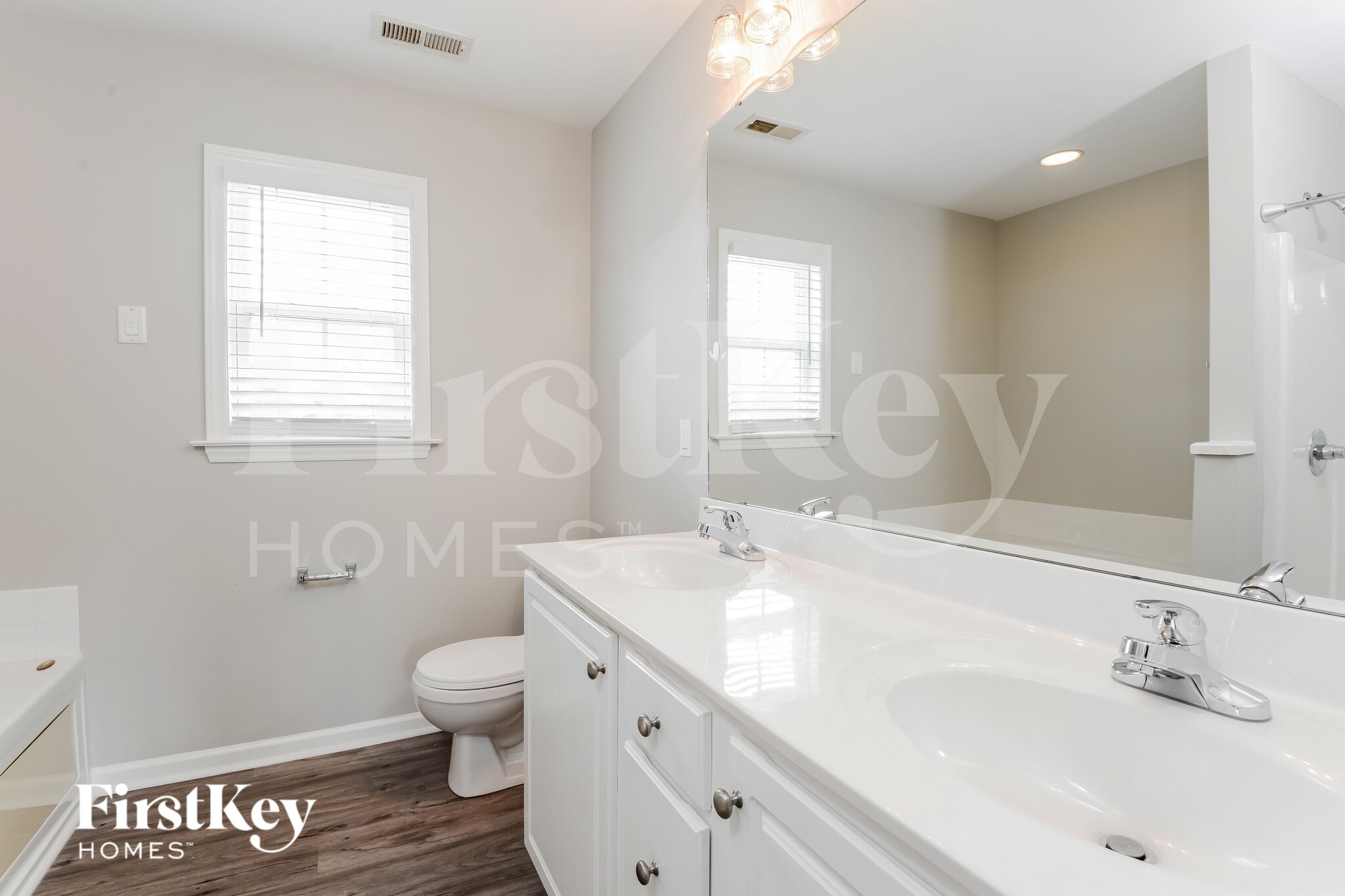 Building Photo - 6698 Knob Hill Ct