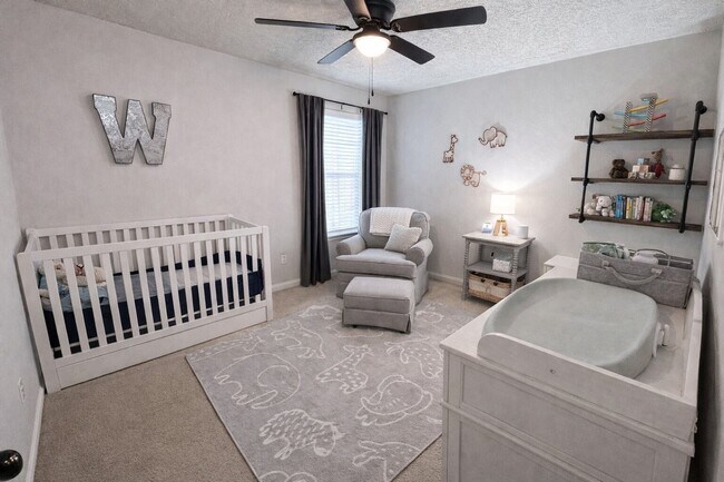 Building Photo - 21510 Forest Colony Dr