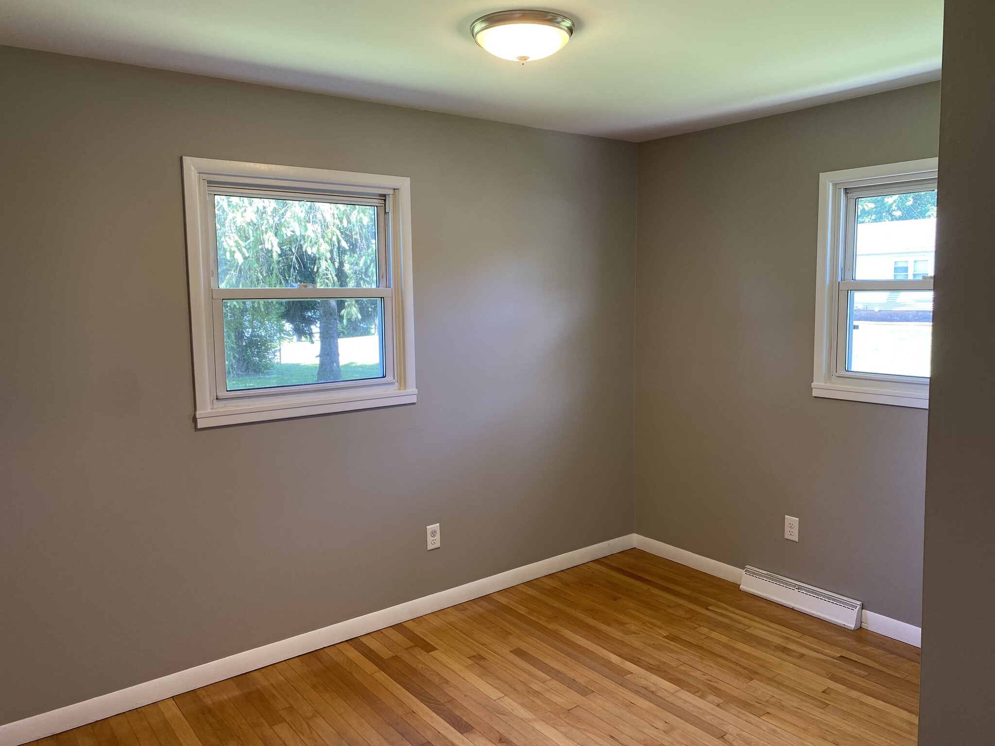 Bedroom 1 - 4 1st St