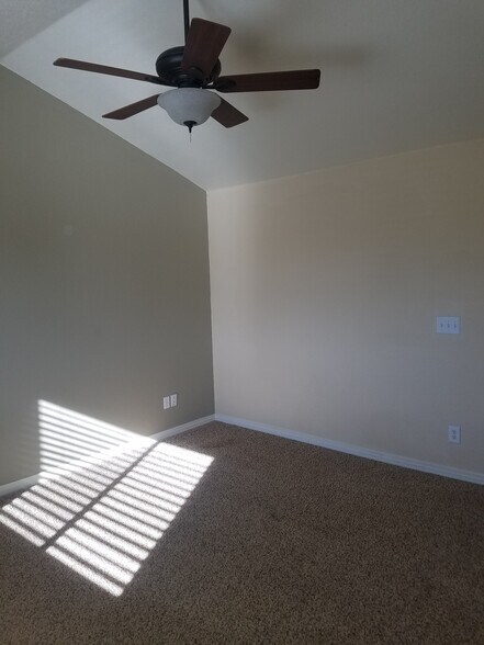 master bedroom - 695 S Depew St