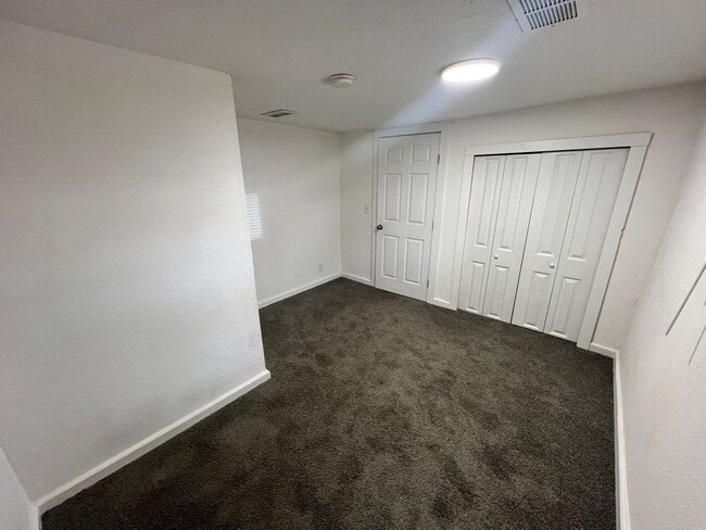 Building Photo - Cozy 3 Bed, 1 Bath Ranch – Move-In Ready!