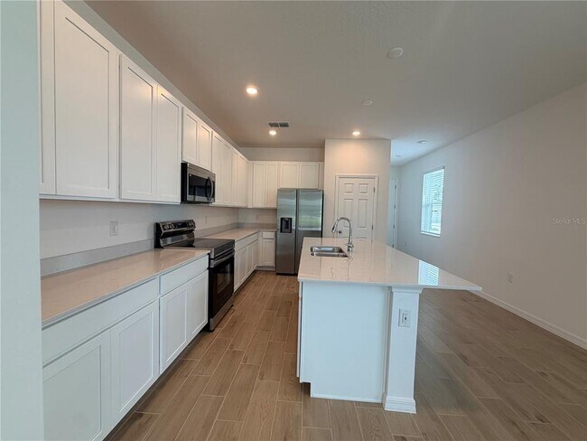 Building Photo - 2029 Anthem Dr