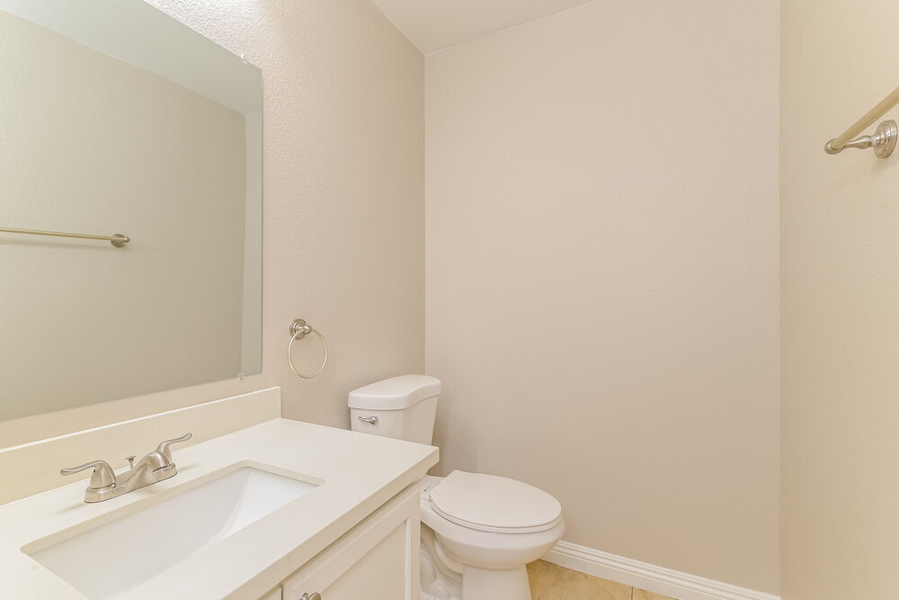 Building Photo - 5758 Old Colony Dr