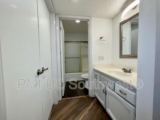 Building Photo - 1190 Ramar Rd