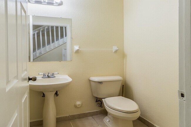 Building Photo - 2214 NW 135th Terrace