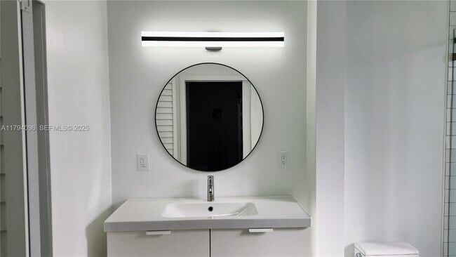 Building Photo - 2489 SW 11th St