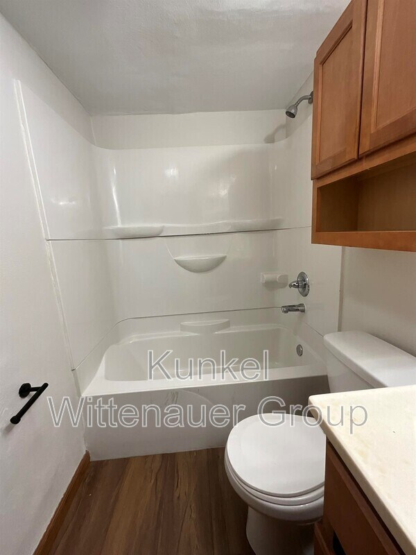 Building Photo - 1810-11 Jamestown Road