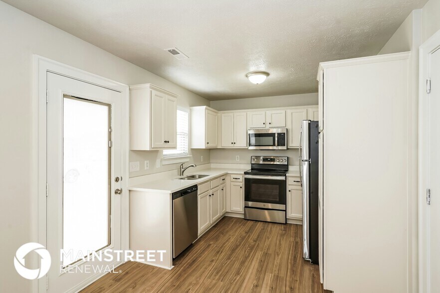 Building Photo - 5755 Hartsville Pike