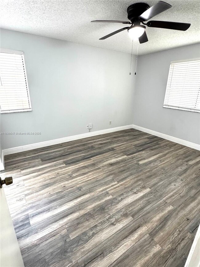 Building Photo - 1192 Coral Club Dr