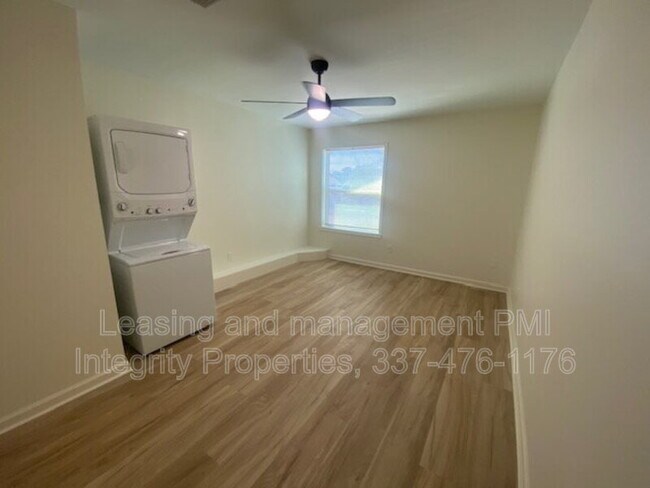 Building Photo - 105 Meaux Blvd