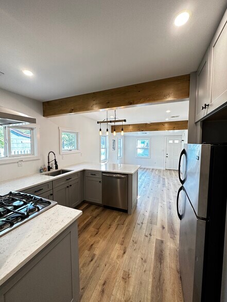 Primary Photo - 69 Breton Rd