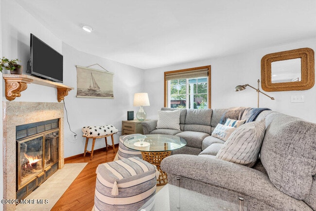 Building Photo - 308 16th Ave