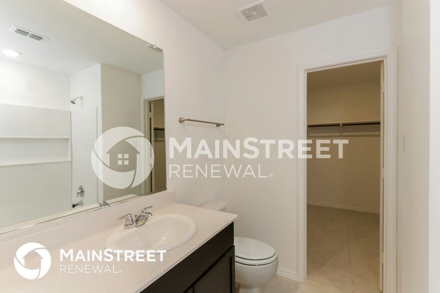 Building Photo - 3101 Helix Bay Dr