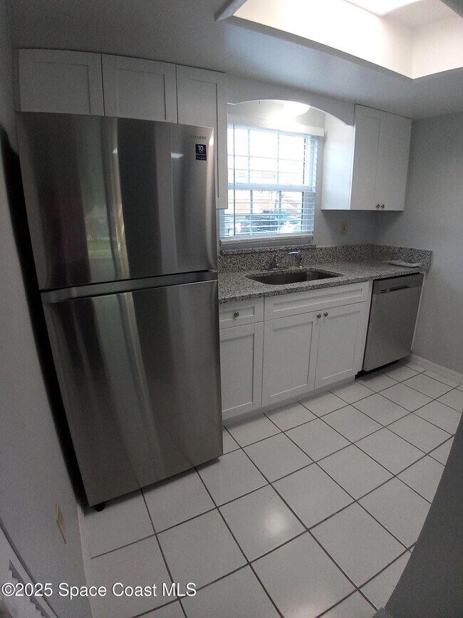 Building Photo - 183 Ulster Ln