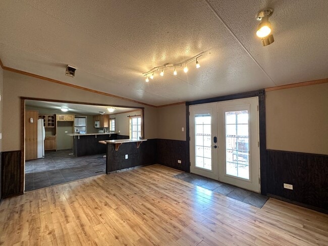 Building Photo - 3 Bedroom 2 Bathroom Double-Wide for Rent ...