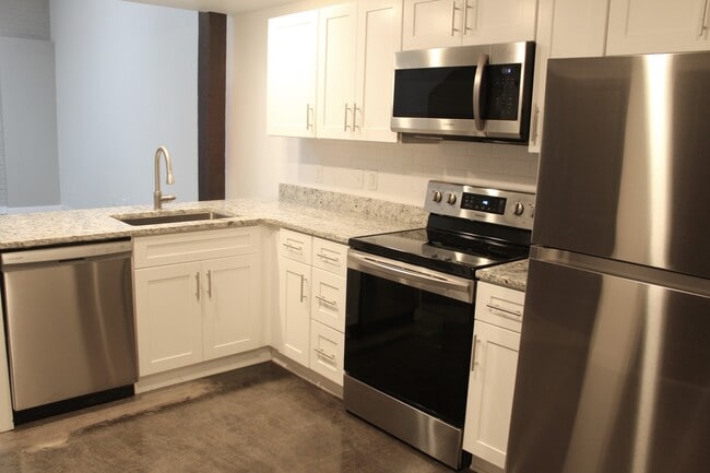 Building Photo - 408 Wellons St