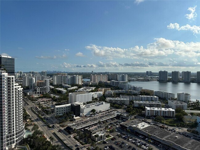 Building Photo - 18201 Collins Ave