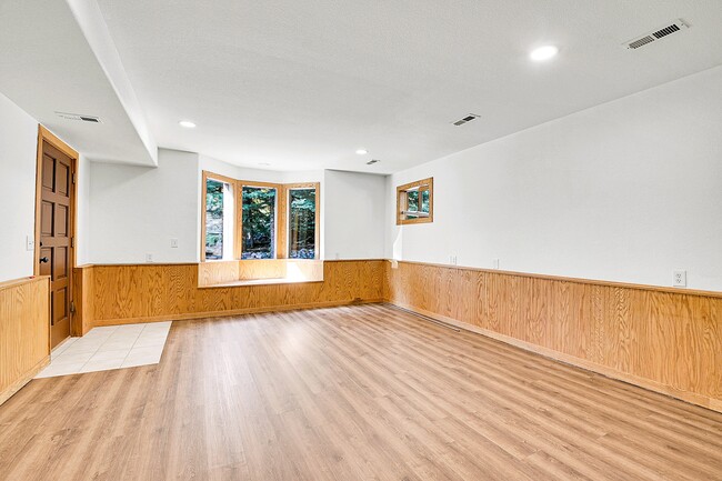 Building Photo - 30579 Rand Rd