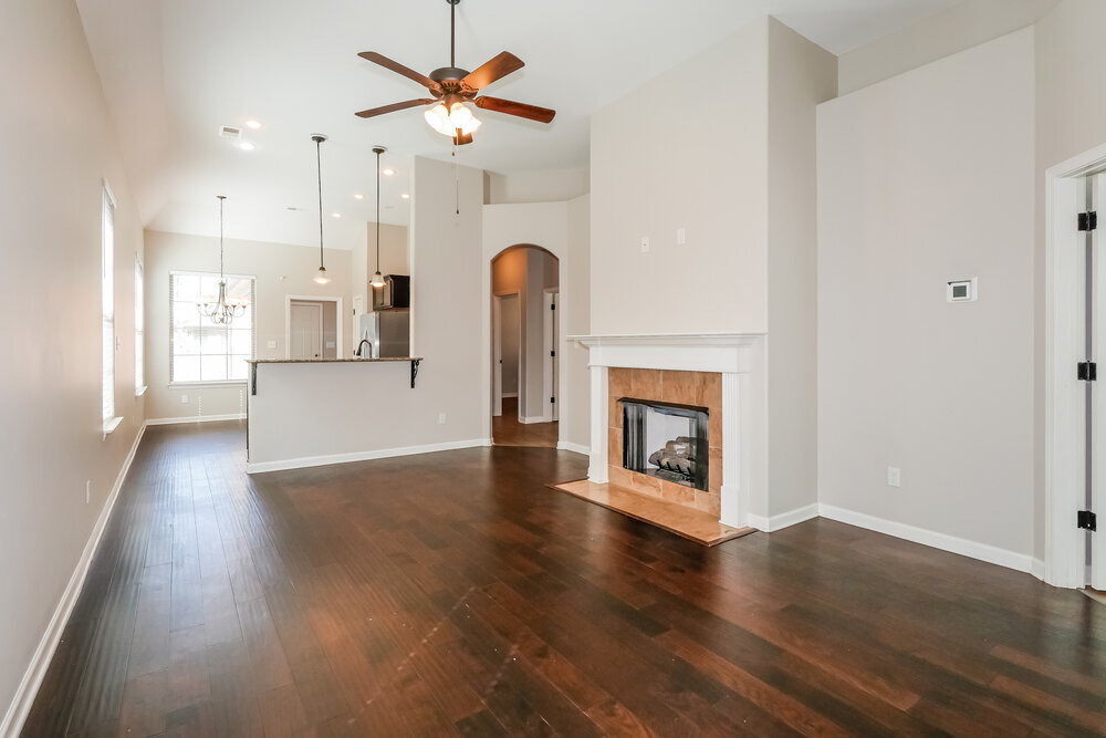 Building Photo - 6893 Raleigh Lagrange Rd