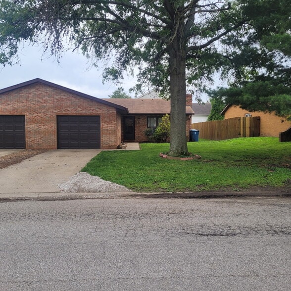 Building Photo - 2208 Richland Prairie Blvd