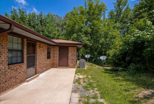Building Photo - 207 Turner Ave