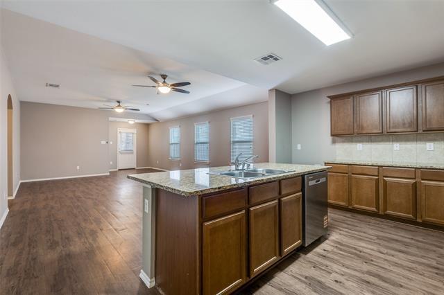 Building Photo - 1100 Cedar Hollow Dr