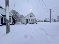 Building Photo - Isabella 5-9