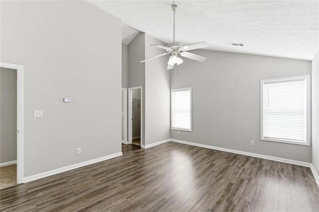 Building Photo - 1145 Grace Dr
