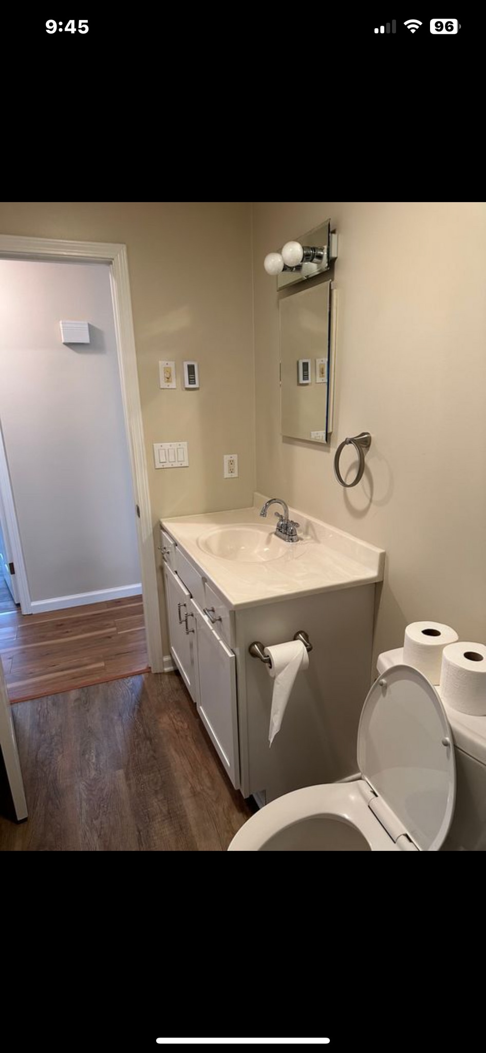 Building Photo - 112 W Monroe St