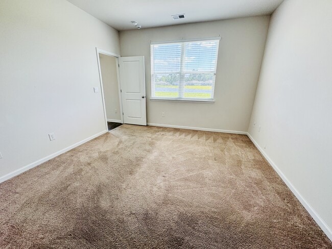 Building Photo - 1519 Springfield Ln