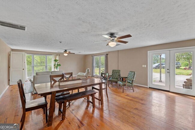 Building Photo - 6780 Johnson Rd