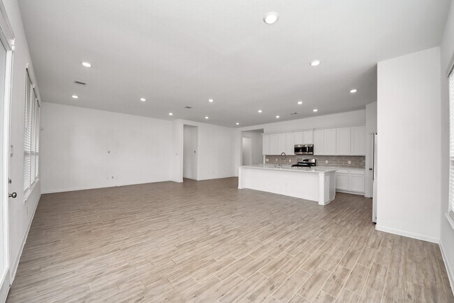 Building Photo - 17770 Misty Brk Ln