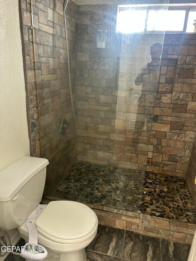 Building Photo - 7464 Plaza Taurina Dr