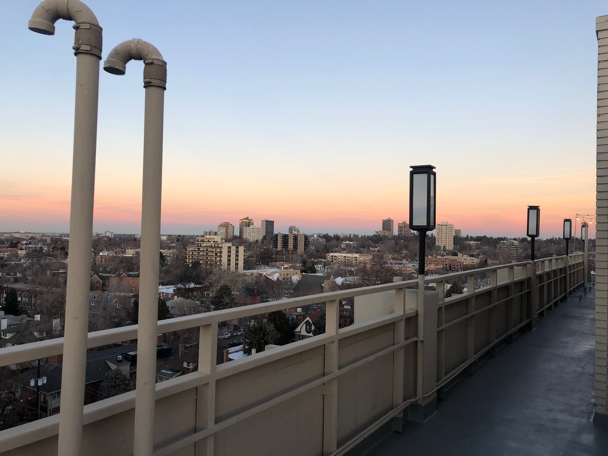 360-degree Roof Access - 800 N Washington St