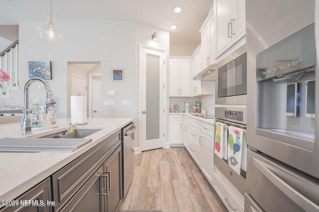 Building Photo - 7413 Beach Walk Pl