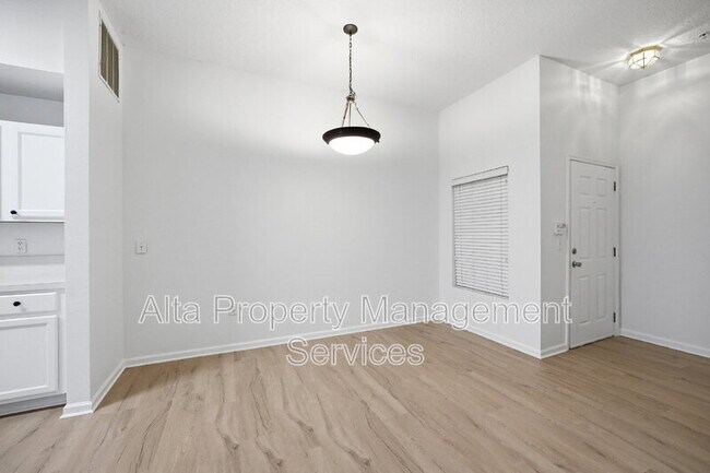 Building Photo - 6081 Maggies Cir