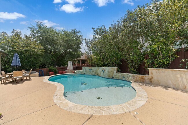 Building Photo - Stunning Home with Pool Now Available in t...